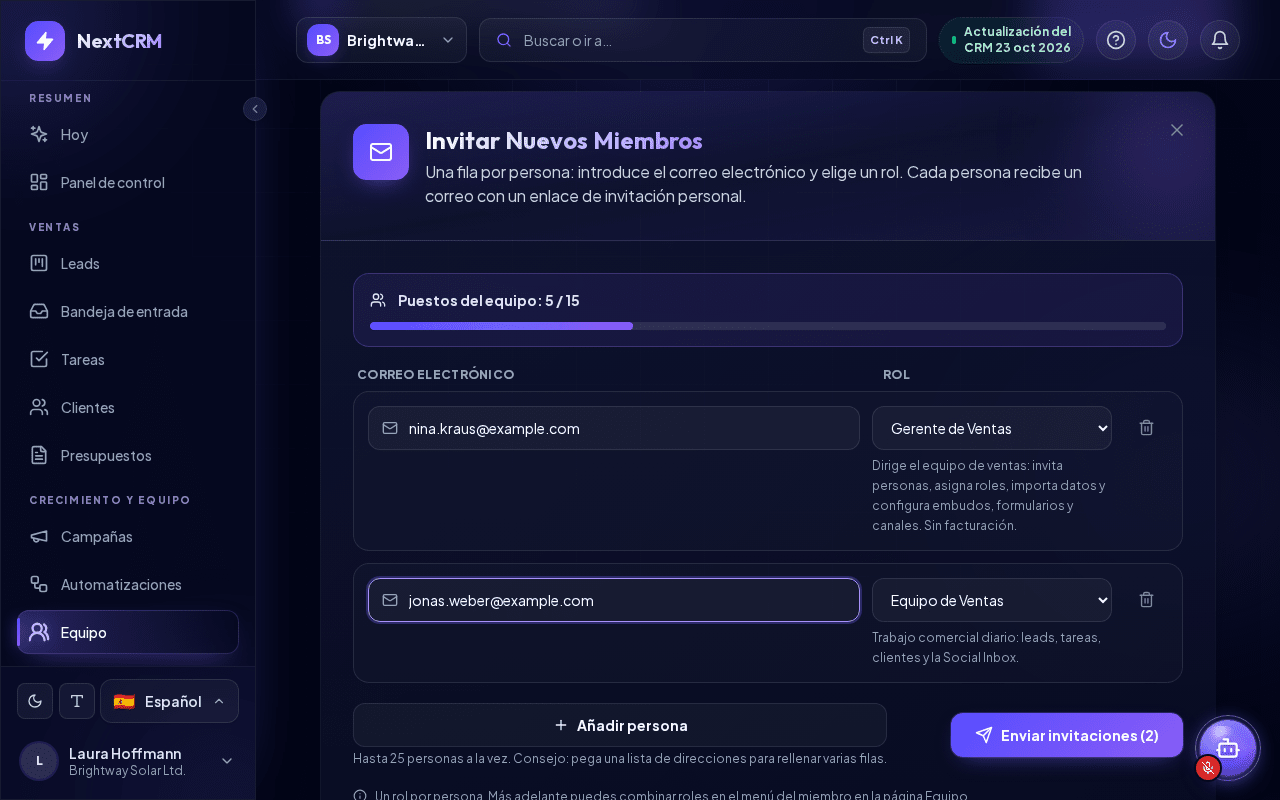 Invitar a nuevos miembros en la página Equipo