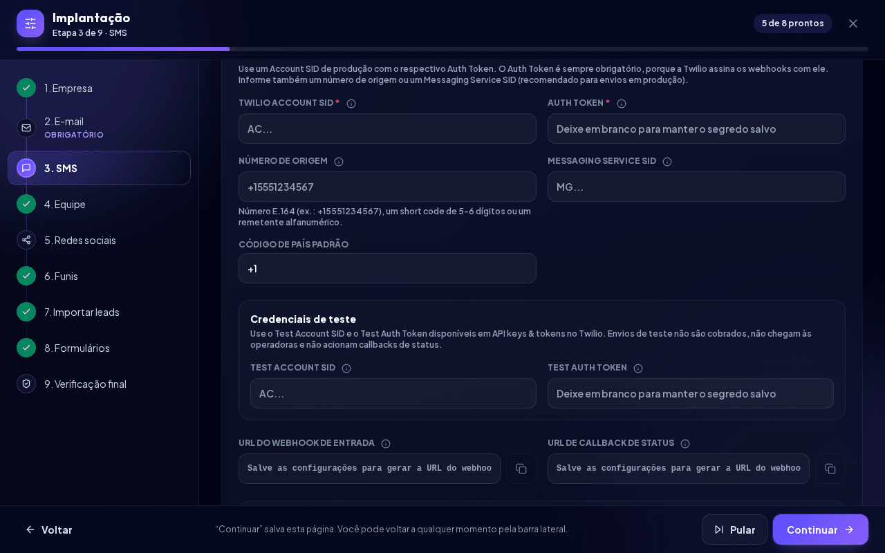 A etapa SMS com as credenciais do Twilio e as URLs de webhook